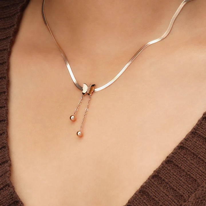 Rosegold Butterfly necklace with snake chain