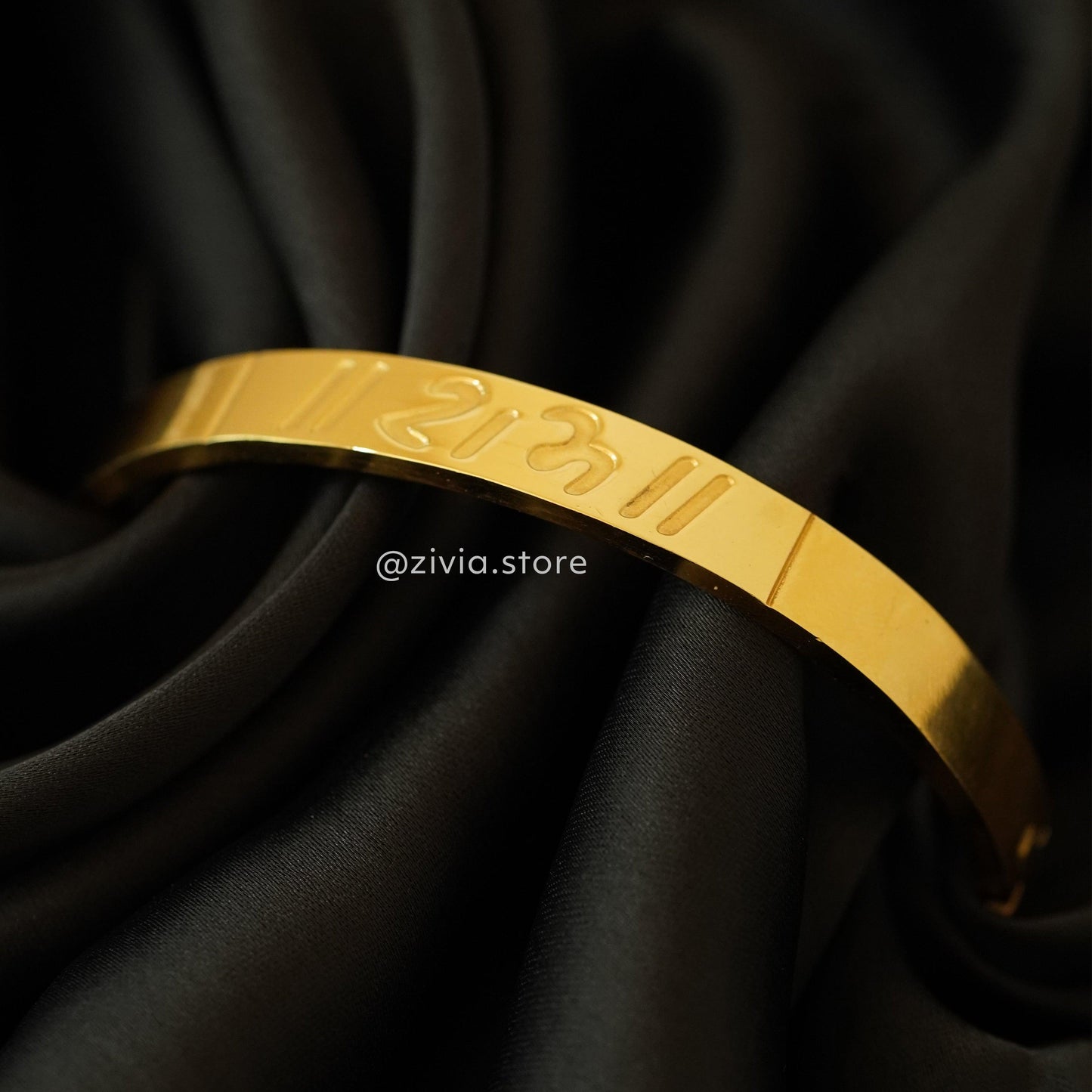 Shree Ram 24kt Gold Premium Bracelet