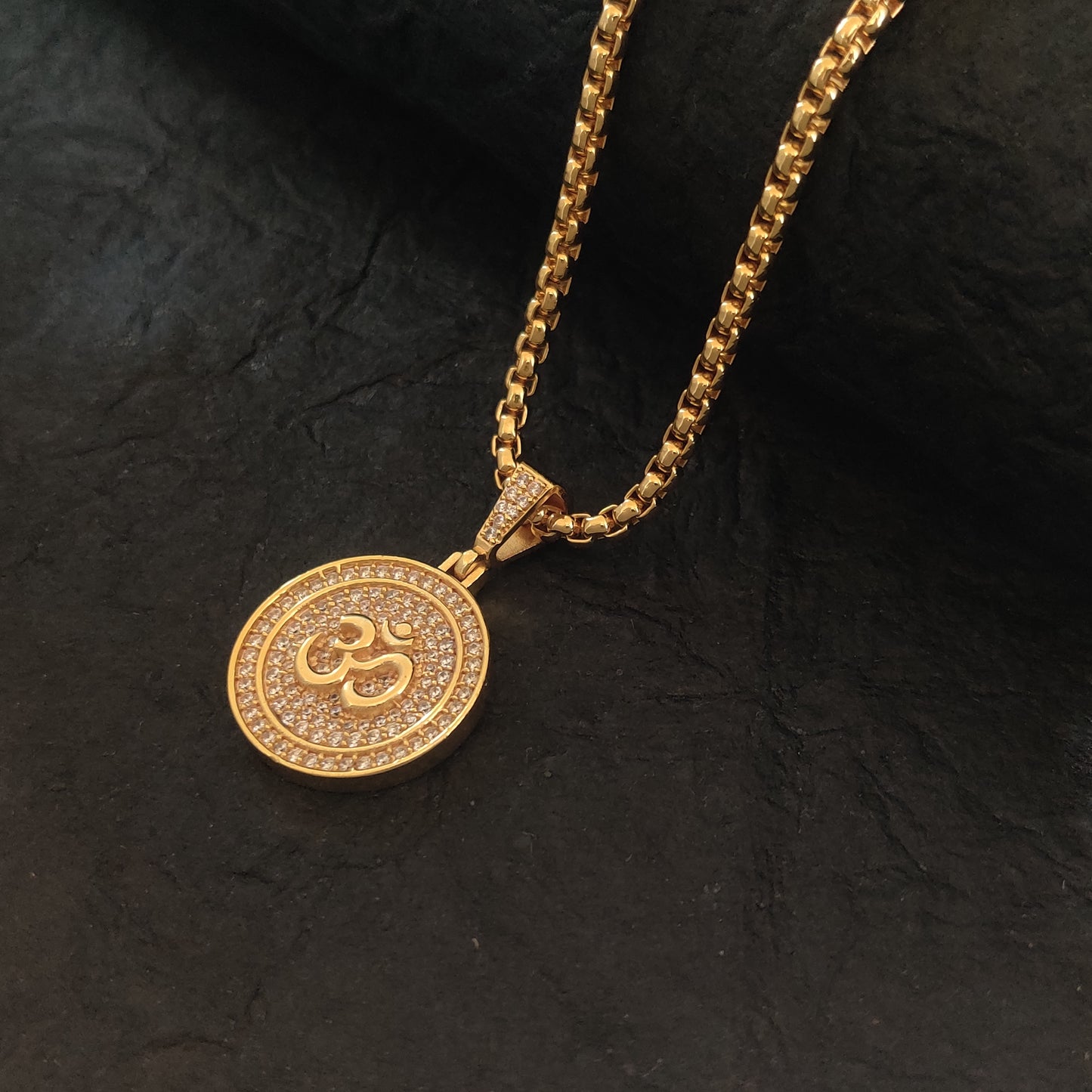 Zivia Om Aura Pendant with Studded Premium Diamonds and Gold Plated Chain