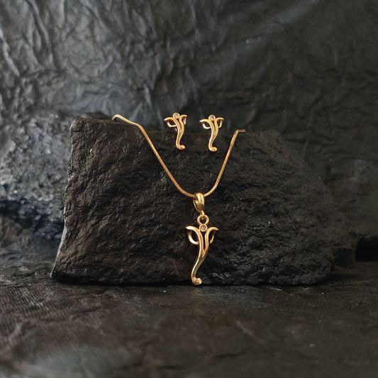 Zivia Cute Ganesha Pendant and Chain with Earrings
