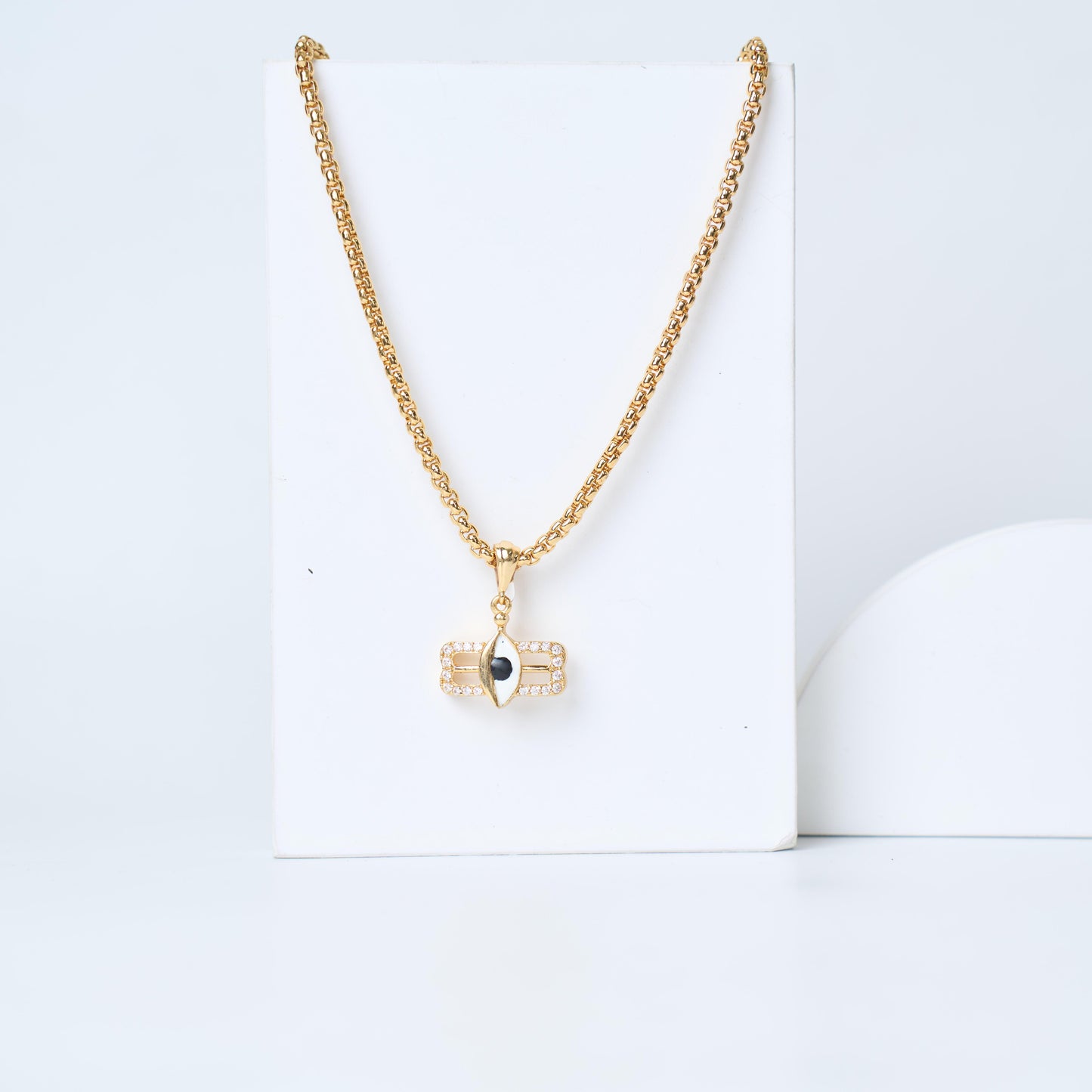 Lord Shiva Third Eye Gold Diamond Pendant with Chain