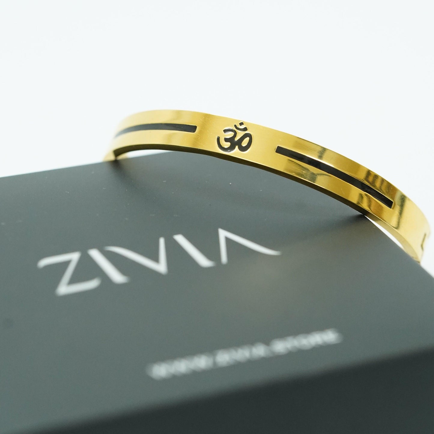 Om Black Line Kada 24kt Gold Plated